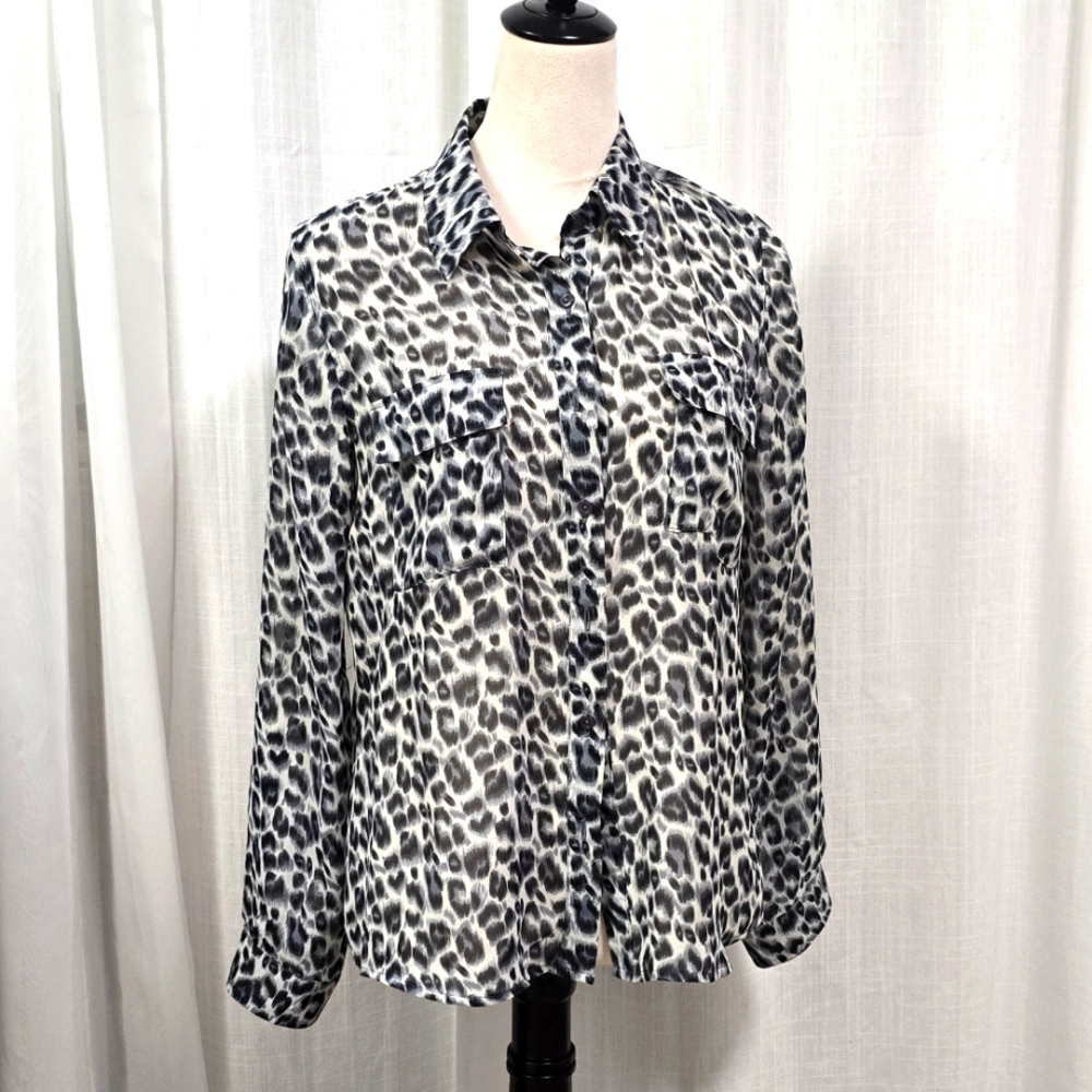 2/$30‎ Papaya Semi Sheer Leopard Print Women's Button Up Shirt Size L Mob Wife
